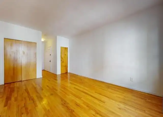 Property at 324 E 83rd St, New York, NY, 10028, 0 beds, 1 bath, [object Object]