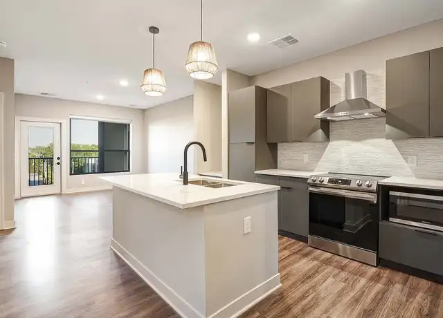 Property at GreenHouse Short North - 21 W 2nd Ave, Columbus, OH, 43201, 2 beds, 2-2.5 baths, [object Object]