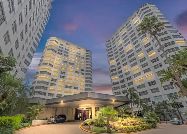Property at 905 Brickell Bay Dr #1823, Miami, FL, 33131, 0 beds, 1 bath, [object Object]