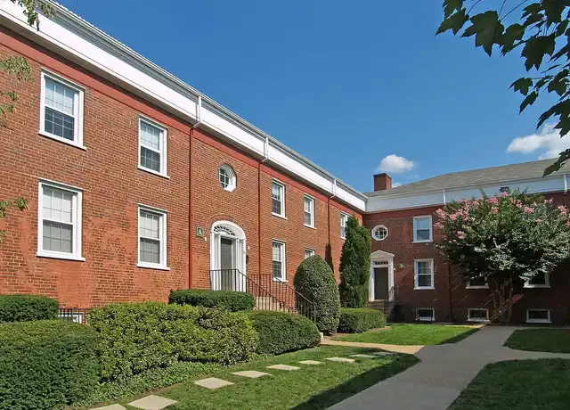 Property at Presidential Greens - 3904 Executive Ave, Alexandria, VA, 22305, 1-2 bed, 1 bath, [object Object]