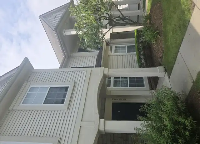 Property at 3211 Addington Dr, Commerce Charter Twp, MI, 48390, 2 beds, 2 baths, [object Object]