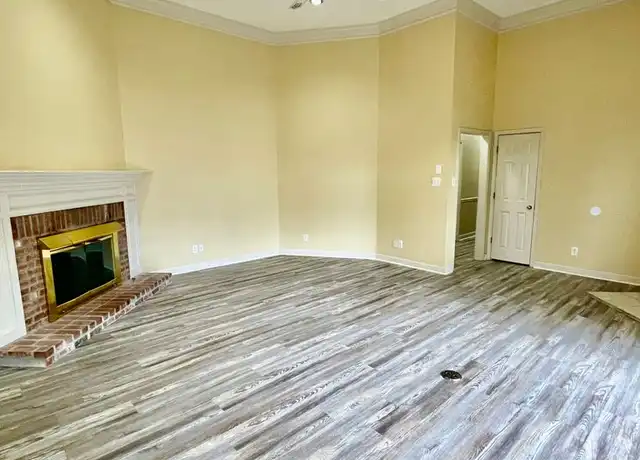Property at 1323 Gleneagles Ln, Little Rock, AR, 72211, 3 beds, 2 baths, [object Object]
