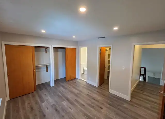 Property at 1099 NE 32nd St Unit 6, Oakland Park, FL, 33334, 2 beds, 2 baths, [object Object]