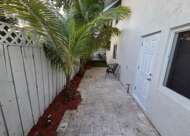 Property at 1099 NE 32nd St Unit 6, Oakland Park, FL, 33334, 2 beds, 2 baths, [object Object]