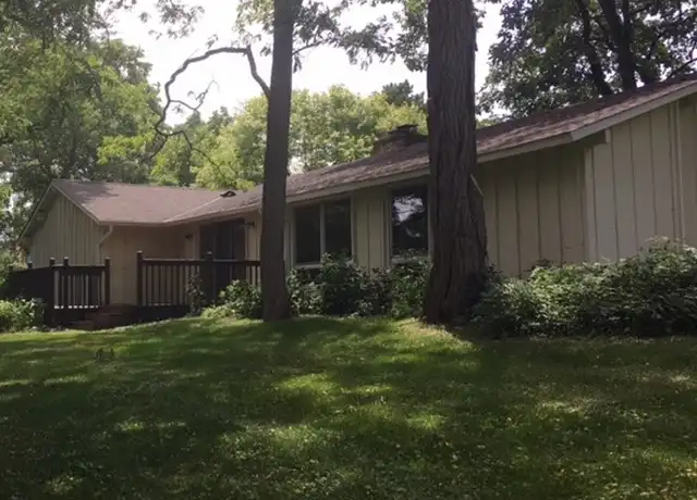 Property at 435 Signal Hill Rd, North Barrington, IL, 60010, 4 beds, 2 baths, [object Object]