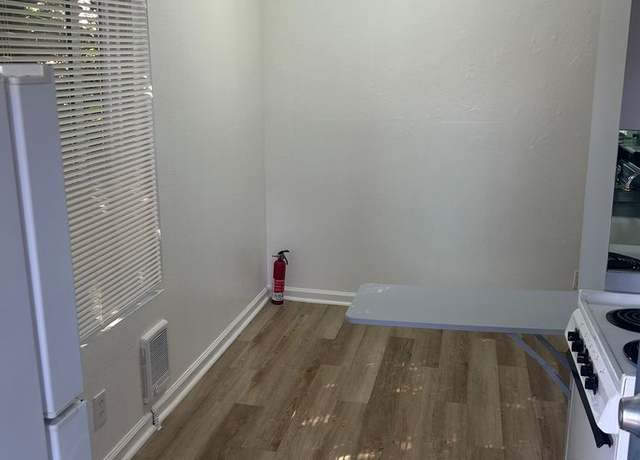 Photo of 17 Devonshire Blvd Unit 7, San Carlos, CA 94070