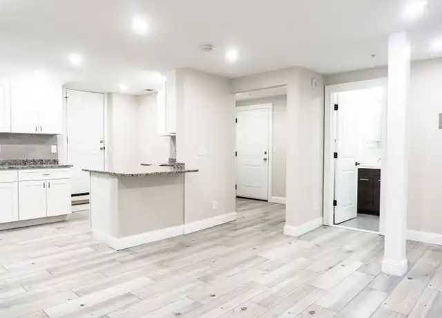 Property at 2017 Commonwealth Ave, Brighton, MA, 02135, 2 beds, 1 bath, [object Object]