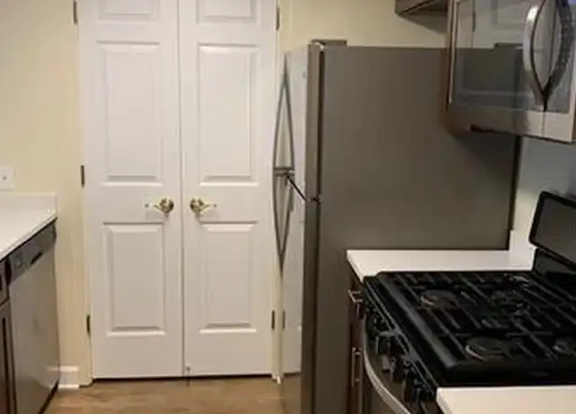 Property at 499 Bedford St Unit 122, Stamford, CT, 06901, 2 beds, 2 baths, [object Object]