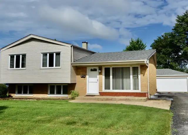 Property at 1016 S Charlotte St, Lombard, IL, 60148, 3 beds, 2 baths, [object Object]