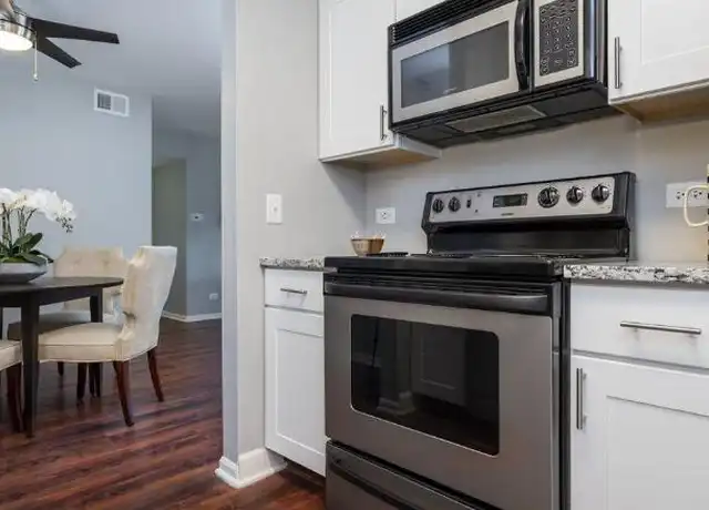 Property at 4800 Lake Trail Dr, Lisle, IL, 60532, 1 bed, 1 bath, [object Object]
