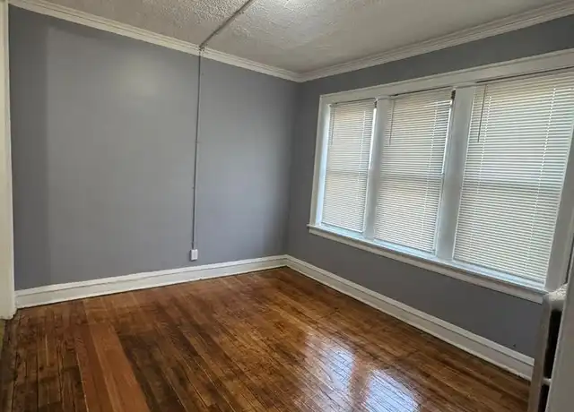 Property at 6957 S Michigan Ave Unit 112-2, Chicago, IL, 60637, 1 bed, 1 bath, [object Object]