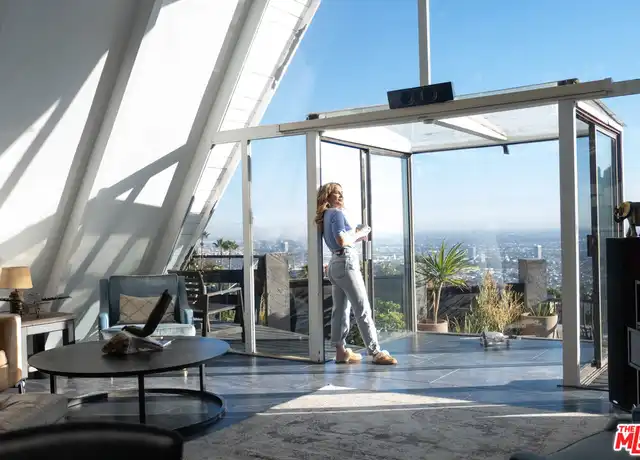 Property at 2144 Sunset Plaza Dr, Los Angeles, CA, 90069, 2 beds, 2 baths, [object Object]