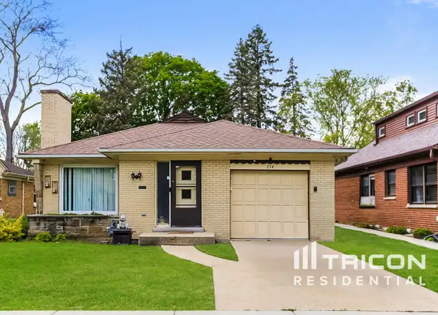 Property at 334 Stratford Rd, Des Plaines, IL, 60016, 3 beds, 2 baths, [object Object]