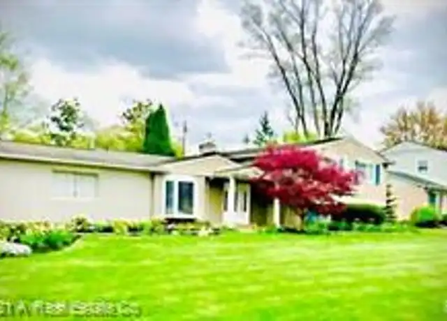 Property at 3730 Eastbourne Dr, Troy, MI, 48084, 4 beds, 3.5 baths, [object Object]