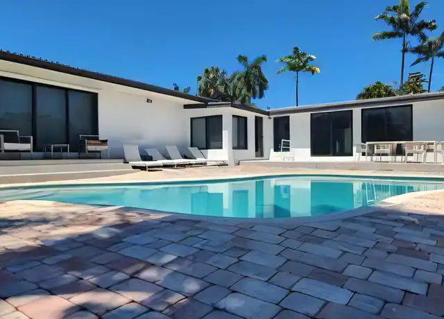 Property at 591 Hibiscus Dr, Hallandale Beach, FL, 33009, 4 beds, 4.5 baths, [object Object]
