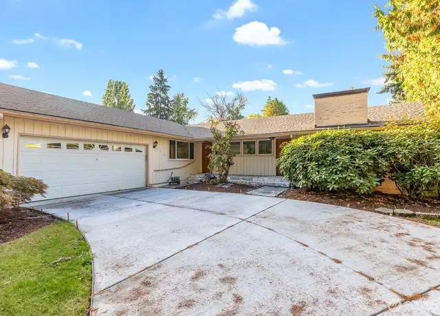 Property at 8246 SE 72nd St, Mercer Island, WA, 98040, 4 beds, 3 baths, [object Object]