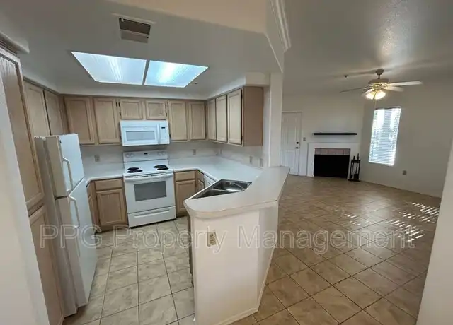 Property at 750 E Northern Ave #1056, Phoenix, AZ, 85020, 2 beds, 2 baths, [object Object]