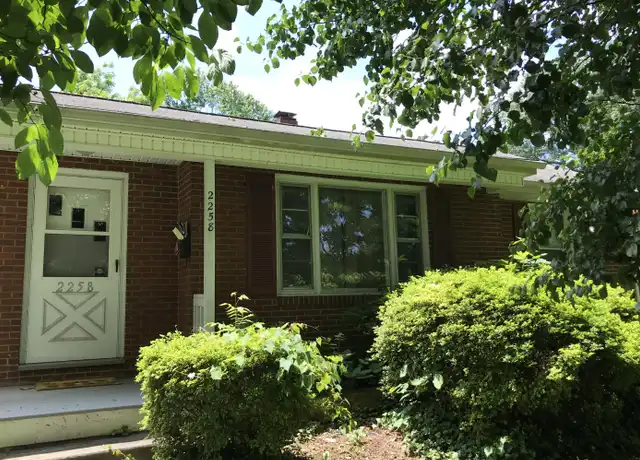 Property at 2258 Mountain View Ter SW, Roanoke, VA, 24015, 2 beds, 1 bath, [object Object]