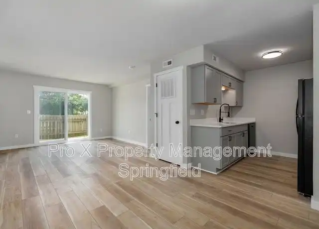 Property at 2213 E Macs Ct Unit 16, Springfield, MO, 65804, 1 bed, 1 bath, [object Object]