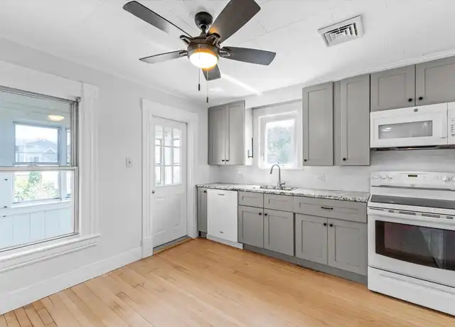 Property at 788 Union St Unit 2, Manchester, NH, 03104, 2 beds, 1 bath, [object Object]