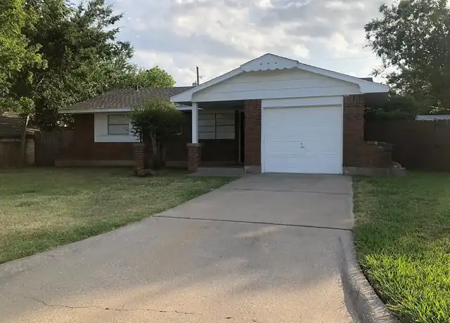 Property at 2430 NW 41st St, Lawton, OK, 73505, 3 beds, 1.5 baths, [object Object]