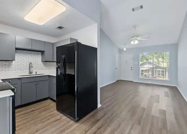 Property at 1015 E Yager Ln, Austin, TX, 78753, 1 bed, 1 bath, [object Object]