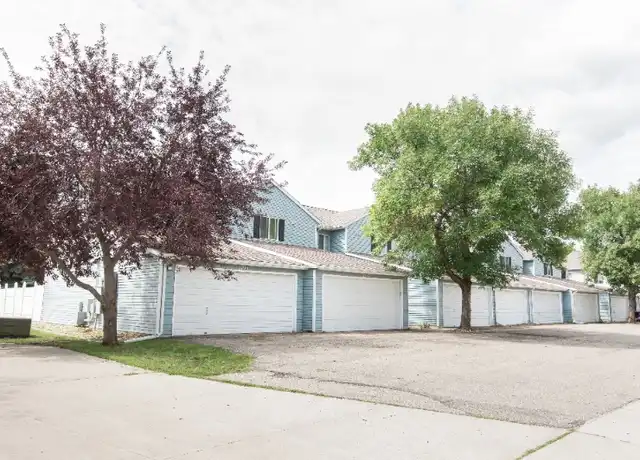 Property at 3197 17th St S, Fargo, ND, 58103, 3 beds, 1 bath, [object Object]
