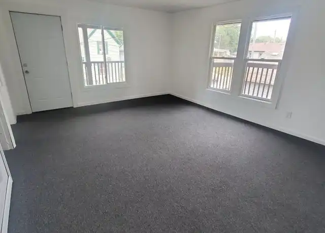 Property at 1027 Albert St Unit 2, Racine, WI, 53404, 3 beds, 1 bath, [object Object]