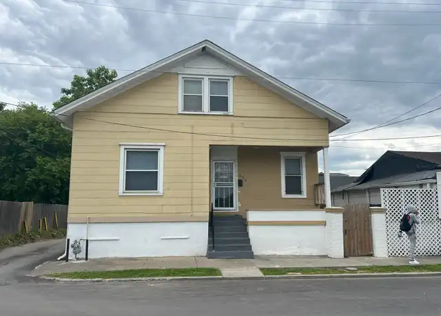 Property at 673 S 27th St, Louisville, KY, 40211, 3 beds, 2 baths, [object Object]
