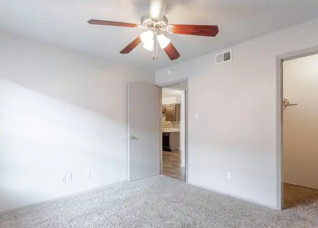 Property at 2512 Thomason Cir Unit 2656, Arlington, TX, 76006, 2 beds, 1 bath, [object Object]