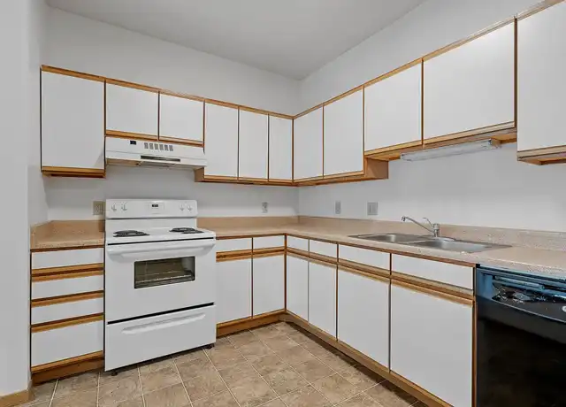 Property at Karinsplass Apartments - 2015 Riverside Ave, Minneapolis, MN, 55454, 1-2 bed, 1 bath, [object Object]