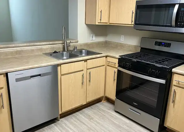 Property at de Tolosa Ranch Apartments - 1704 Tonini Dr, San Luis Obispo, CA, 93405, 1 bed, 1 bath, [object Object]