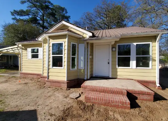 Property at 608 Pine St, Gilmer, TX, 75644, 2 beds, 1 bath, [object Object]