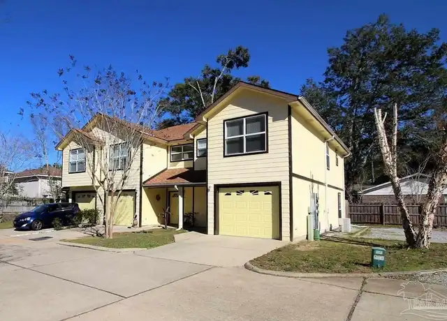 Property at 6250 Hamilton Bridge Rd Unit B, Milton, FL, 32570, 2 beds, 2.5 baths, [object Object]