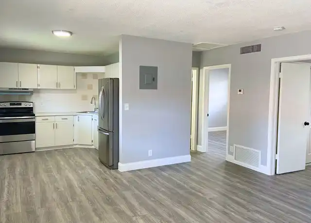 Property at 440 NW 40th Ct Unit 3, Oakland Park, FL, 33309, 2 beds, 1 bath, [object Object]