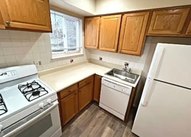 Property at 82 Finderne Ave Unit 98 A1, Bridgewater, NJ, 08807, 1 bed, 1 bath, [object Object]