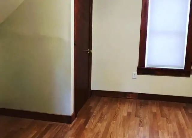 Property at 2 Superior St Unit 3, Swampscott, MA, 01907, 1 bed, 1 bath, [object Object]