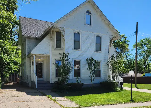 Property at 3229 3rd St, Wayne, MI, 48184, 2 beds, 1 bath, [object Object]