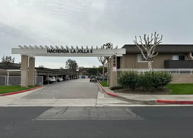 Photo of 840 W La Jolla St, Placentia, CA 92870