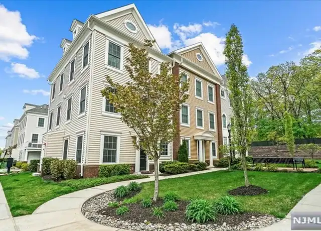 Property at 36 Roosevelt Dr, Wood Ridge, NJ, 07075, 4 beds, 3.5 baths, [object Object]