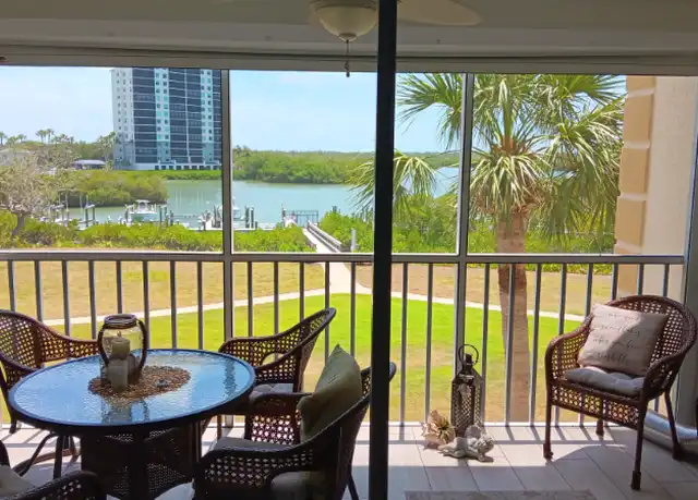 Property at 320 Horse Creek Dr #306, Naples, FL, 34110, 2 beds, 2 baths, [object Object]