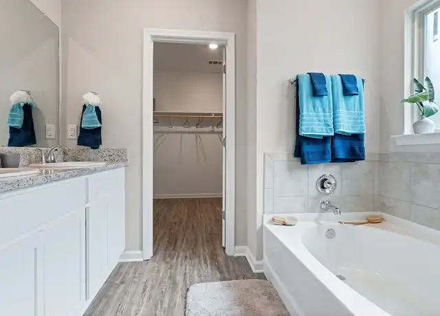 Property at 5948 Park Ave Unit 1305, Slidell, LA, 70461, 4 beds, 2 baths, [object Object]