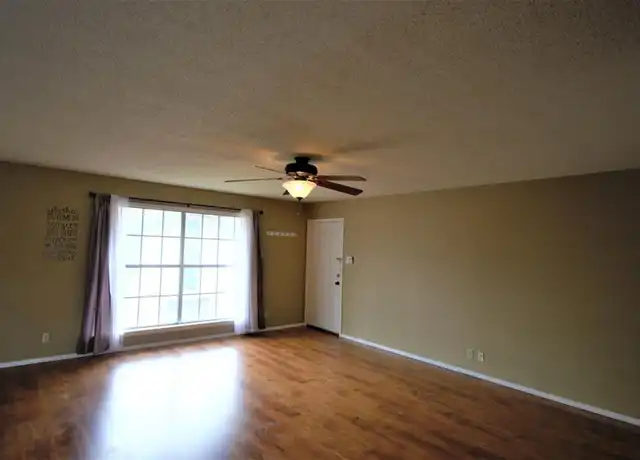Property at 2482 University Ave, San Angelo, TX, 76904, 2 beds, 2 baths, [object Object]