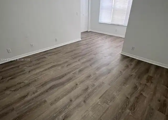 Property at 3430 Pinewalk Dr N #636, Margate, FL, 33063, 1 bed, 1 bath, [object Object]
