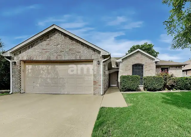 Property at 1525 Lesli Dr, Royse City, TX, 75189, 3 beds, 2 baths, [object Object]