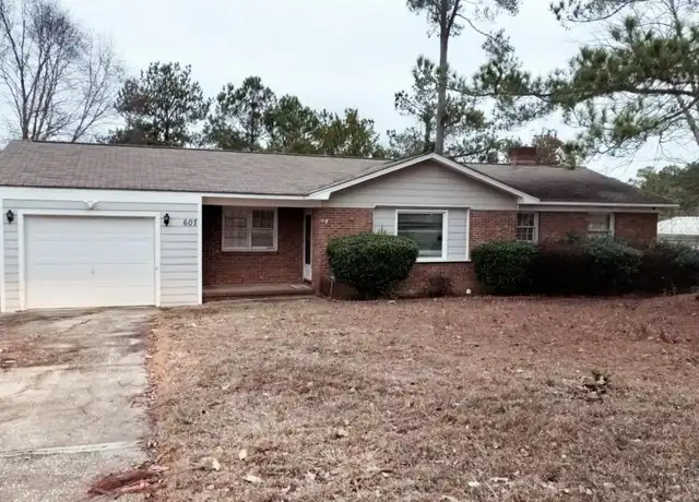 Property at 607 Dandridge Dr, Fayetteville, NC, 28303, 3 beds, 2 baths, [object Object]