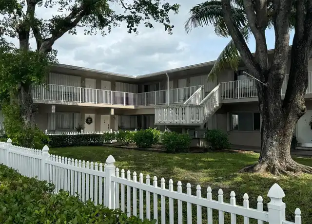 Property at 344 SE 11th Ave #10, Pompano Beach, FL, 33060, 1 bed, 1 bath, [object Object]
