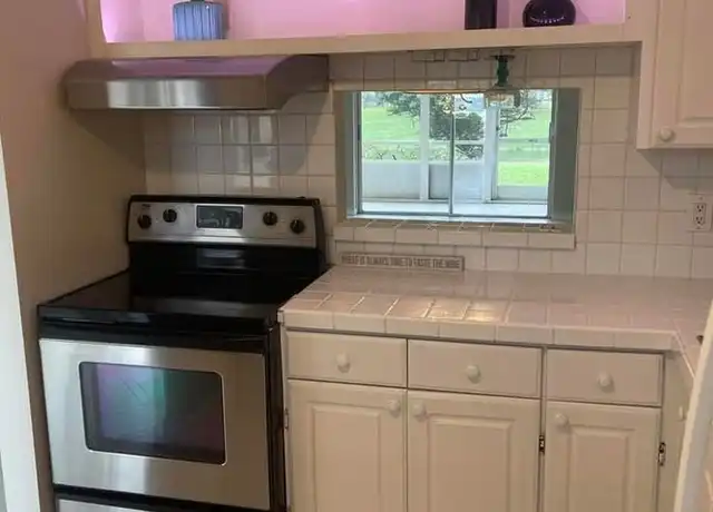 Property at 829 Camino Rd, Delray Beach, FL, 33445, 2 beds, 2 baths, [object Object]
