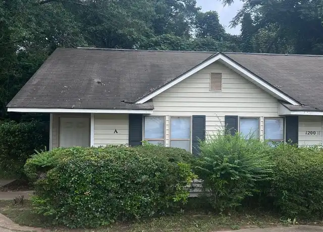 Property at 1200 Preston St Unit A, Opelika, AL, 36801, 2 beds, 2 baths, [object Object]