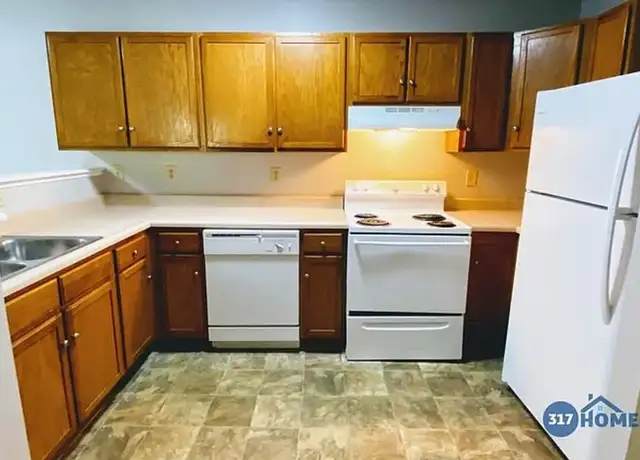 Photo of 2760 S East St, Indianapolis, IN 46225